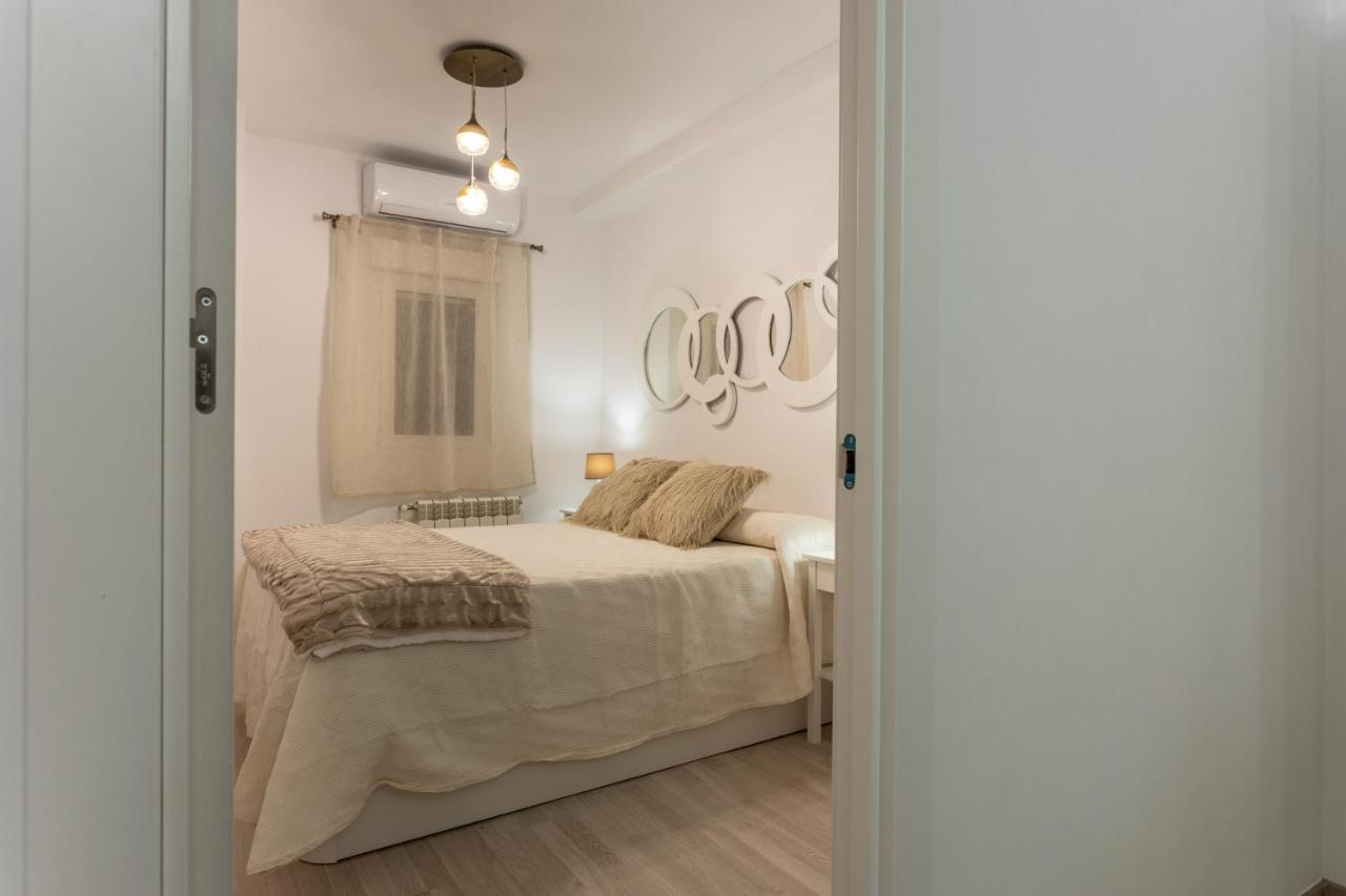 Center Deluxe II Apartment Granada Ngoại thất bức ảnh